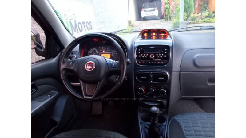 FIAT - STRADA - 2016/2017 - Vermelha - R$ 81.990,00