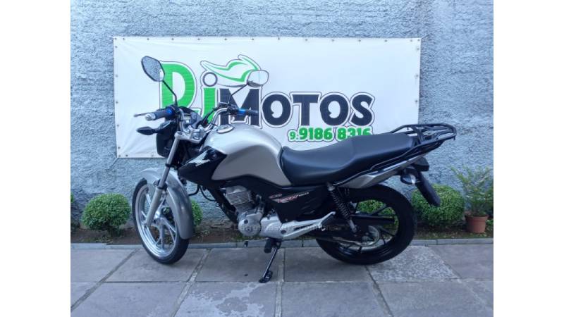 HONDA - CG 150 - 2015/2015 - Prata - R$ 12.500,00