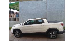 FIAT - TORO - 2023/2023 - Branca - R$ 121.990,00