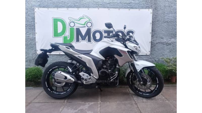 YAMAHA - FAZER - 2018/2019 - Branca - R$ 19.990,00