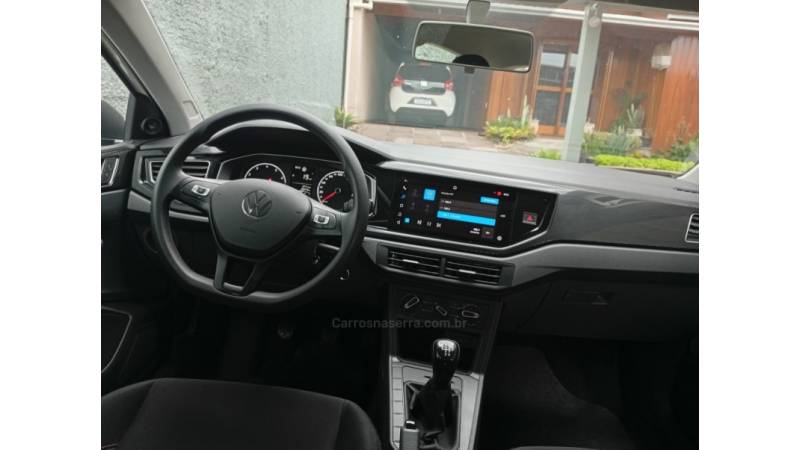 VOLKSWAGEN - POLO - 2024/2025 - Branca - R$ 79.990,00