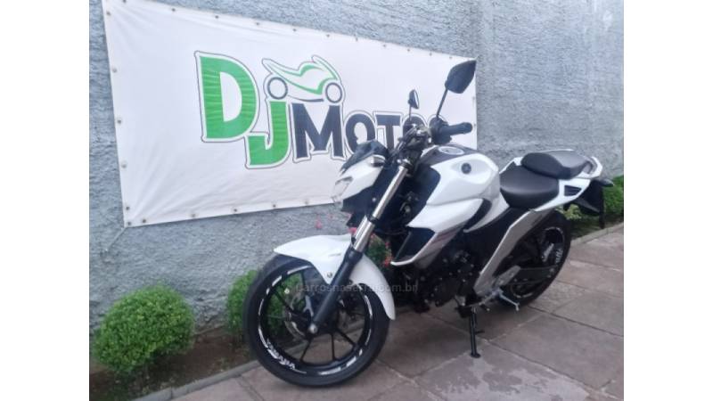 YAMAHA - FAZER - 2018/2019 - Branca - R$ 19.990,00