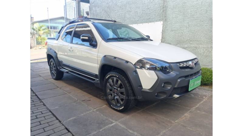 FIAT - STRADA - 2019/2020 - Branca - R$ 88.990,00